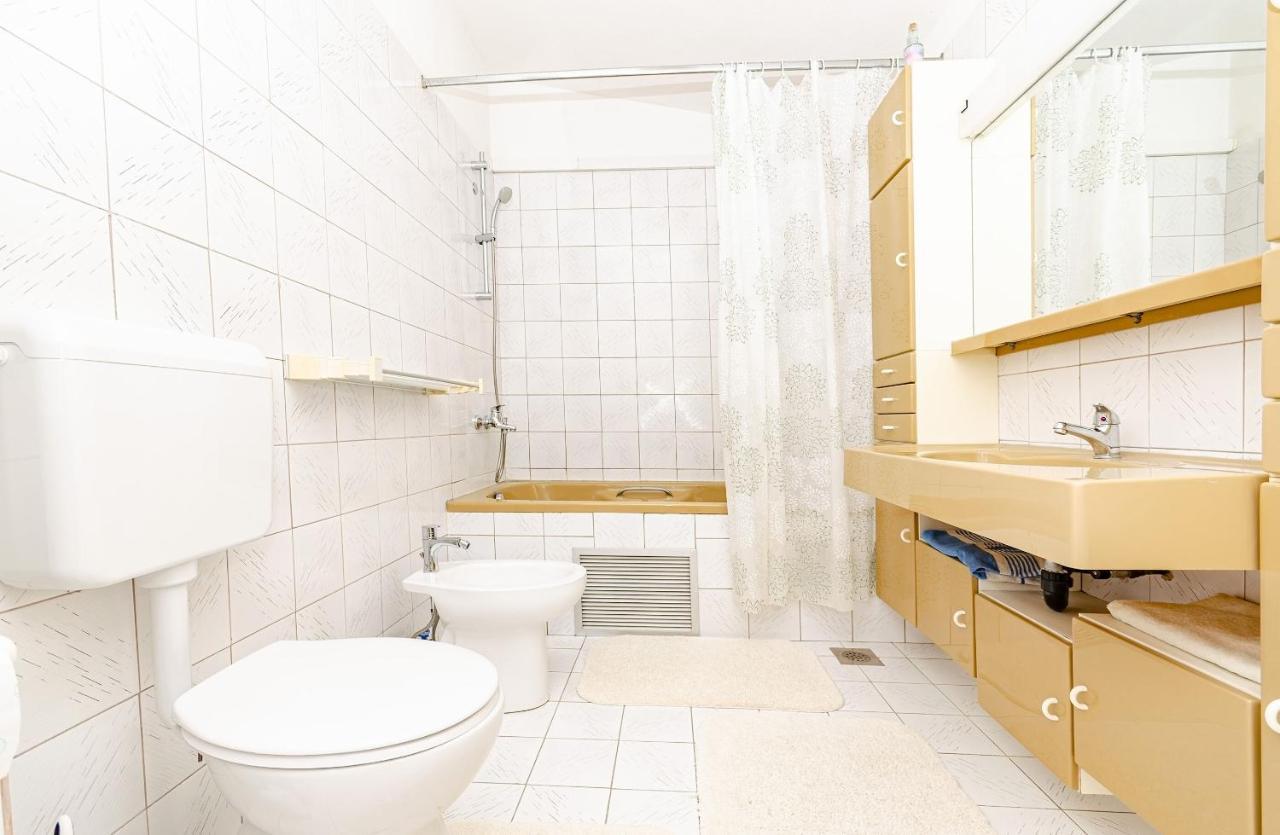 Apartments Marija クレック エクステリア 写真