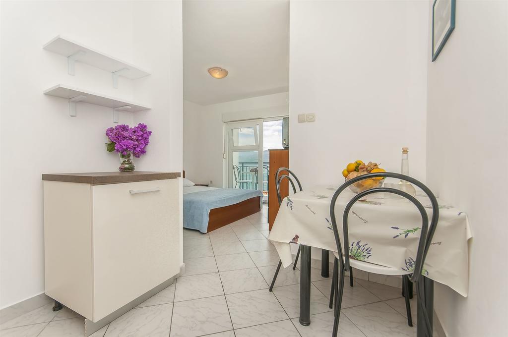 Apartments Marija クレック エクステリア 写真
